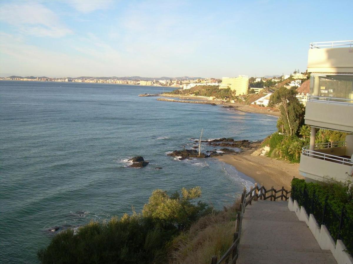Holidays2Benalmadena Torrequebrada Sea View Front Beach With Pool Parking & Terraces Екстериор снимка
