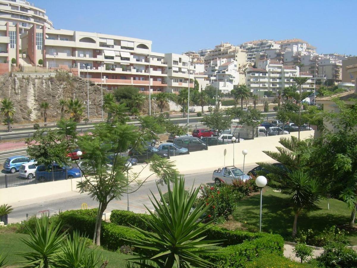 Holidays2Benalmadena Torrequebrada Sea View Front Beach With Pool Parking & Terraces Екстериор снимка