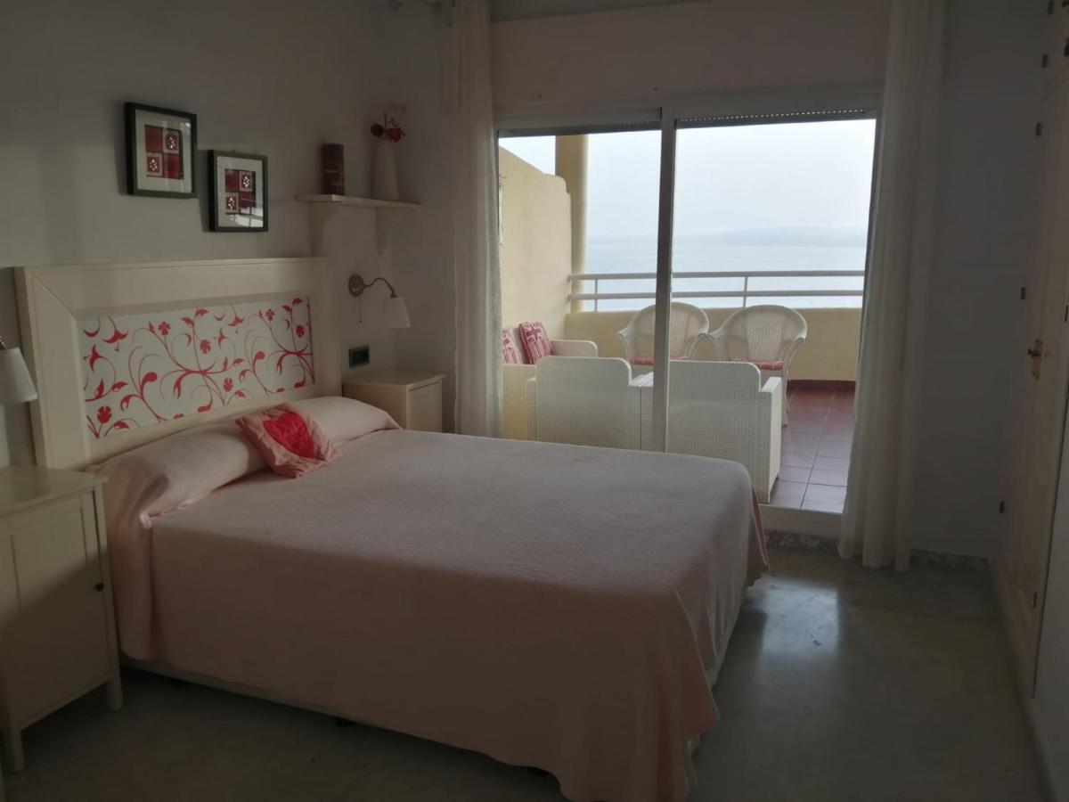 Holidays2Benalmadena Torrequebrada Sea View Front Beach With Pool Parking & Terraces Екстериор снимка