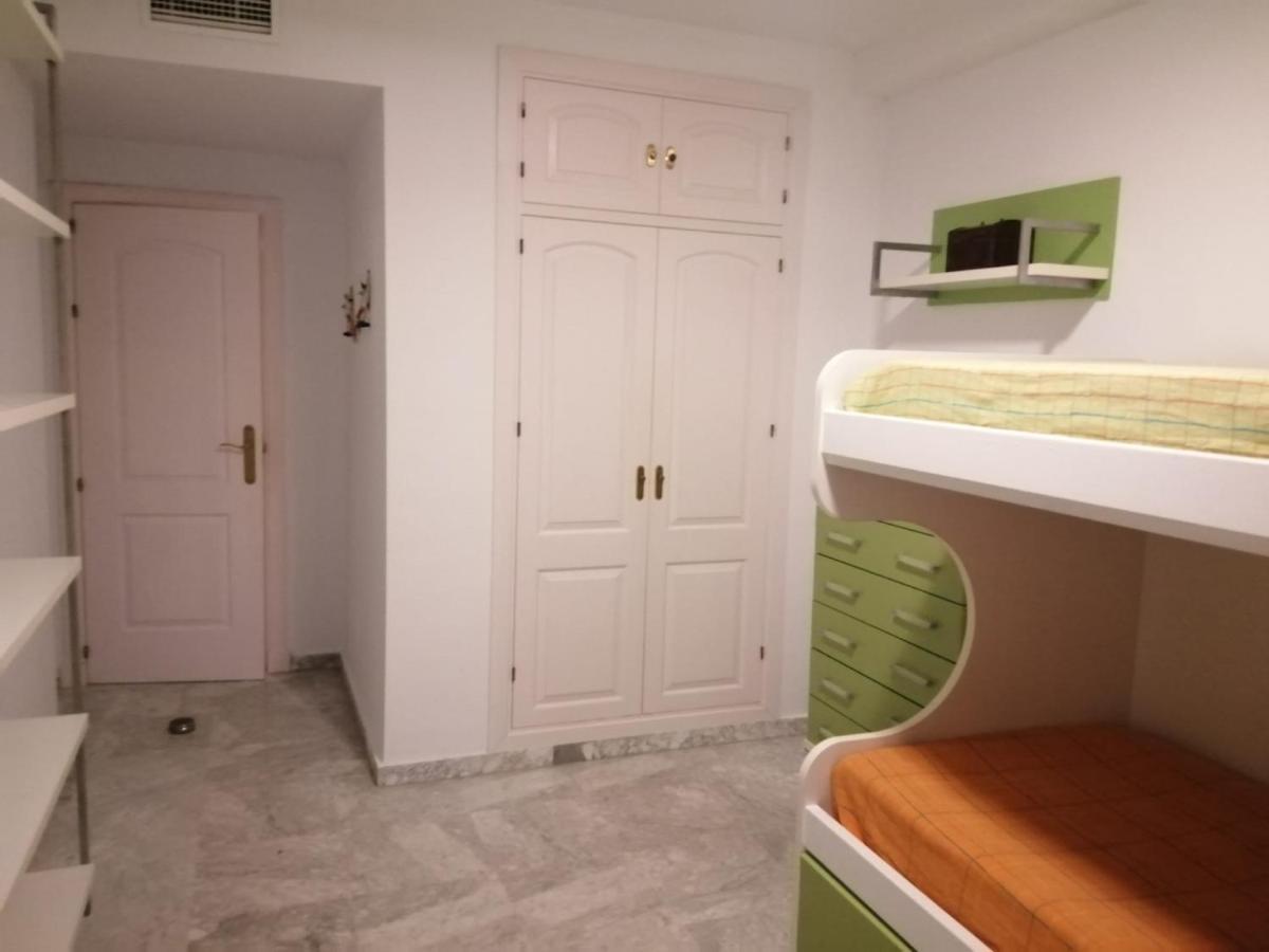 Holidays2Benalmadena Torrequebrada Sea View Front Beach With Pool Parking & Terraces Екстериор снимка