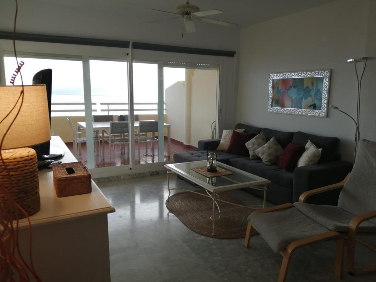Holidays2Benalmadena Torrequebrada Sea View Front Beach With Pool Parking & Terraces Екстериор снимка