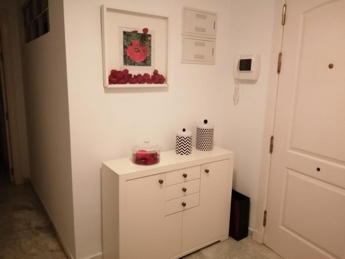 Holidays2Benalmadena Torrequebrada Sea View Front Beach With Pool Parking & Terraces Екстериор снимка
