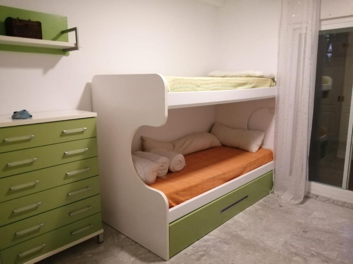 Holidays2Benalmadena Torrequebrada Sea View Front Beach With Pool Parking & Terraces Екстериор снимка